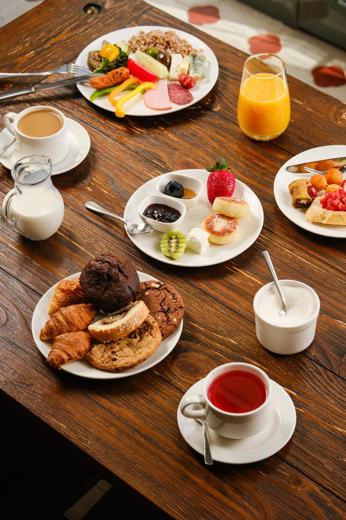 Grand Hotel Gyumri By Apricot Hotels Bagian luar foto